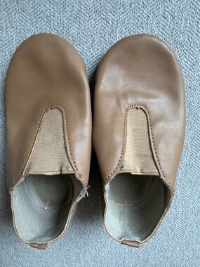 8t Linodes Leather Jazz Dance Shoe Slip On